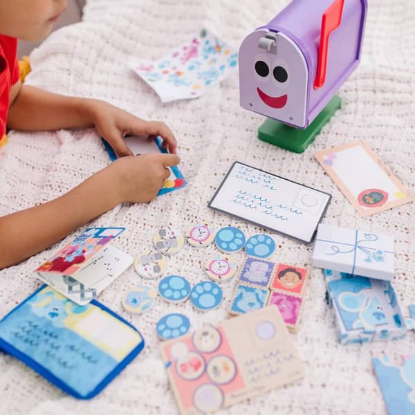 Melissa & Doug&#174; Blues Clues & You Mailbox Playset