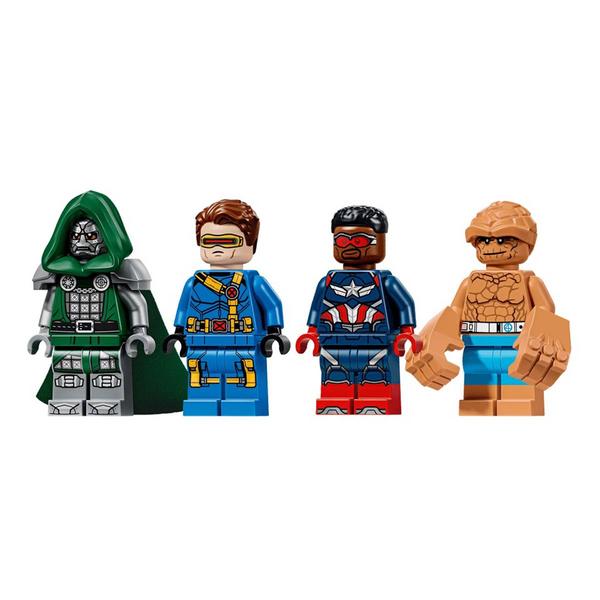 LEGO® Marvel Avengers: Doomsday Quinjet