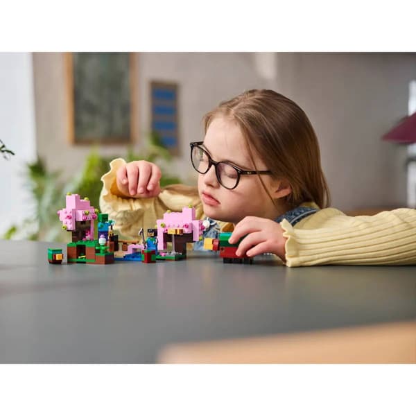 LEGO® Minecraft The Cherry Blossom Garden