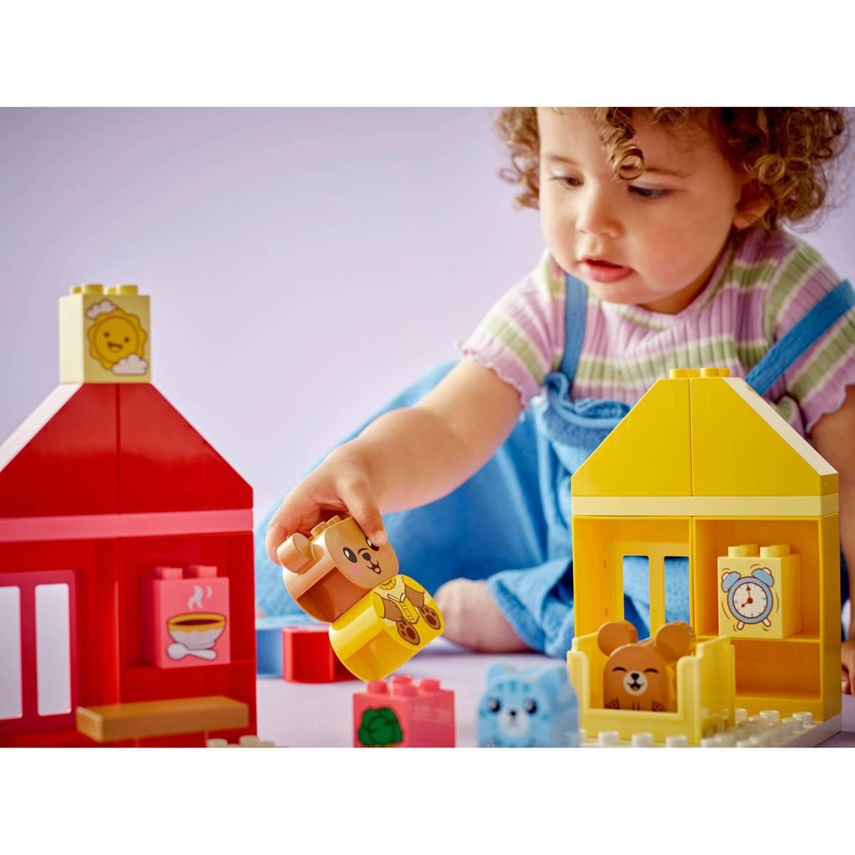 LEGO® DUPLO Daily Routines: Eating & Bedtime