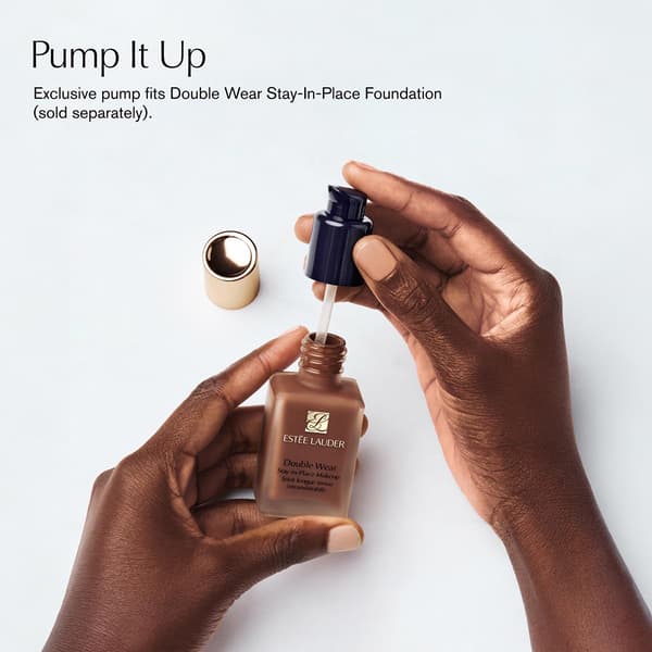 Est&#233;e Lauder&#8482; Double Wear Stay in Place Makeup Pump