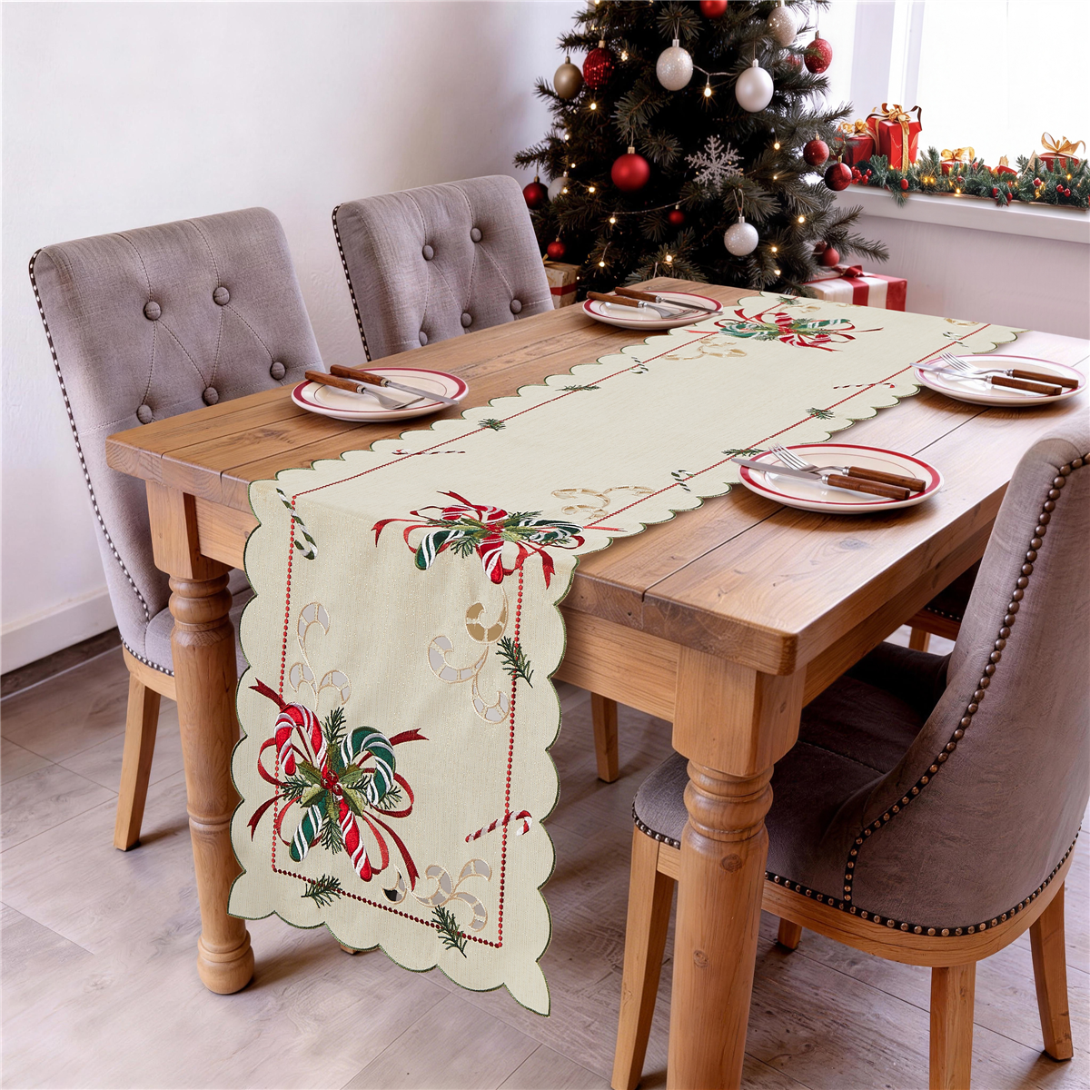 Avanti Candy & Bows Runner - 14x72