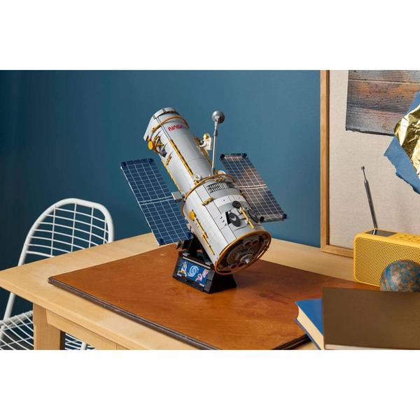 LEGO® Icons Hubble Space Telescope Building Kit