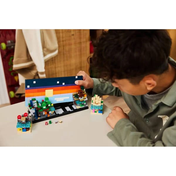 LEGO® Minecraft® Mini Biomes Building Kit