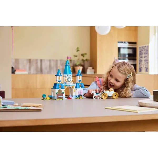 LEGO® Disney Princess Cinderella''s Castle & Horse Carriage
