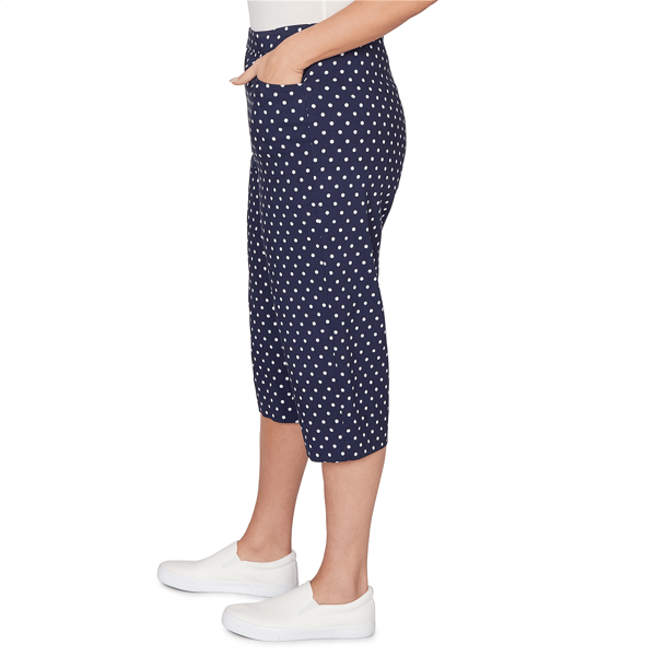 Plus Size Alfred Dunner Port Side Pull On Dot Capris