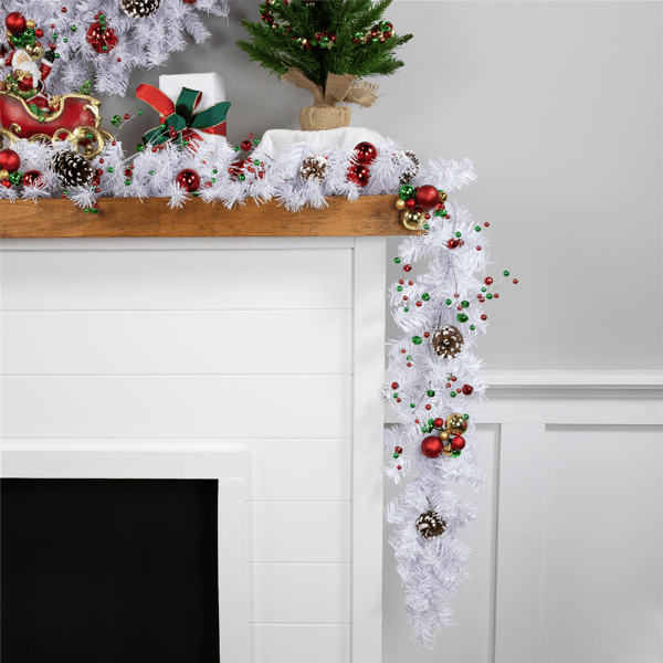 Northlight 100ft. White Canadian Pine Christmas Garland