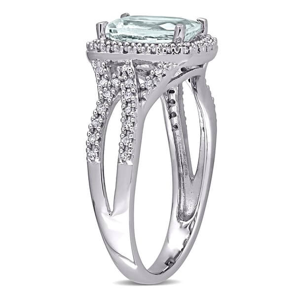 Gemstones Classics&#8482; 10kt. White Gold Aquamarine Infinity Ring