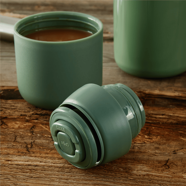 BergHOFF Leo Balance 16.9oz. Green Thermal Flask
