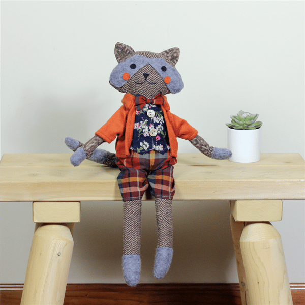 Northlight 17in. Sitting Boy Herringbone Design Fox Plush