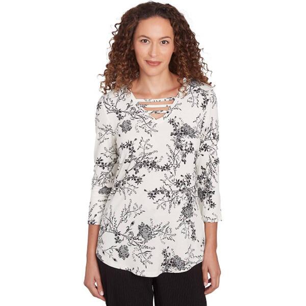 Womens Emaline Key Items 3/4 Sleeve Lattice V-Neck Blouse - image 