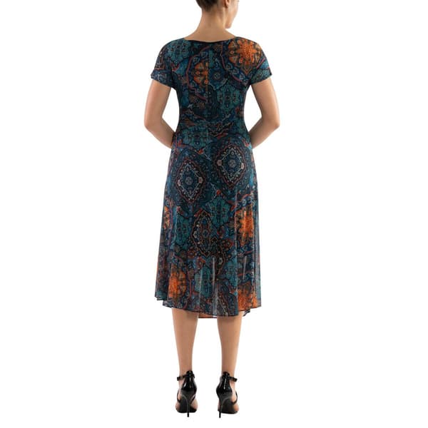 Petite Robbie Bee Short Sleeve Tie Waist Medallion Midi Dress
