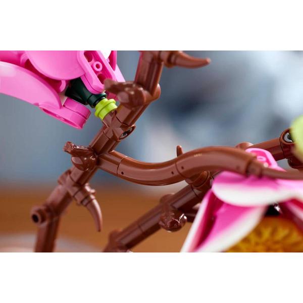 LEGO® Botanicals Magnolia Branches Building Kit
