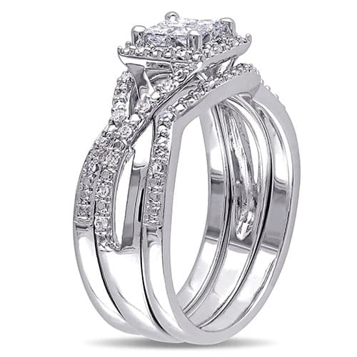 Loveblooms™  Princess & Round Diamond Bridal Ring Set