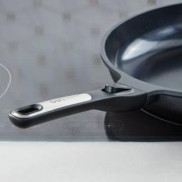 BergHOFF Phantom Nonstick 12.5in. Ceramic Frying Pan