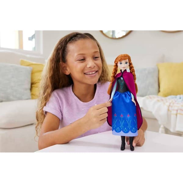 Disney Frozen© Anna Fashion Doll And Accessory
