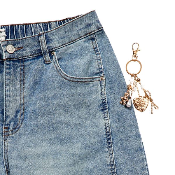 Juniors No Comment Classic Barrel Leg Jeans with Charm Keychain