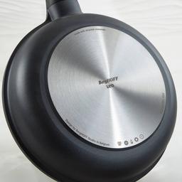BergHOFF Phantom Nonstick 9.5in. Ceramic Frying Pan