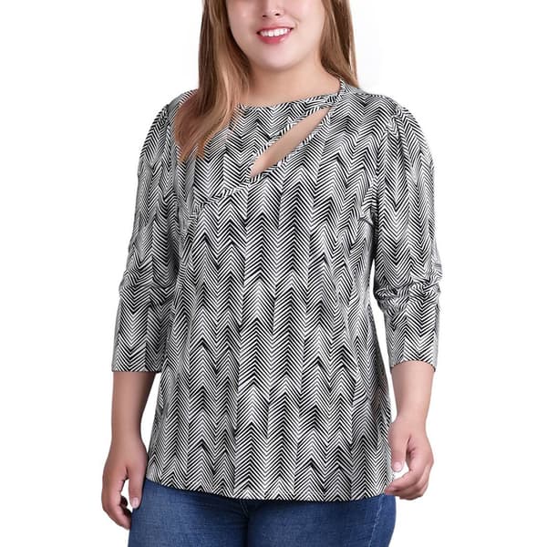 Plus Size NY Collection 3/4 Sleeve Cut Out Pullover Top - image 
