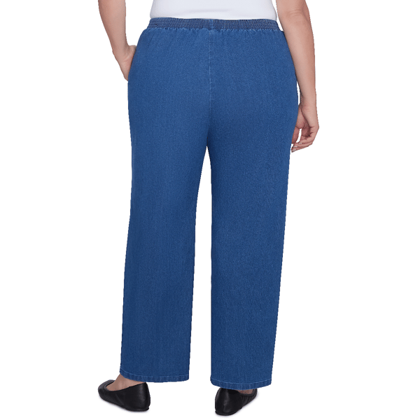 Plus Size Lake Victoria Pull-On Short Length Denim Pants