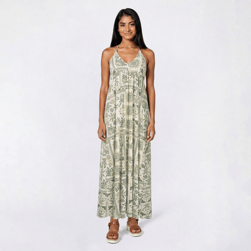 Juniors Wallflower Floral Cloud Cup Maxi Dress