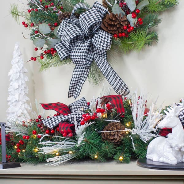 Northlight Seasonal 6ft. Pre-Lit Plaid Artificial Garland