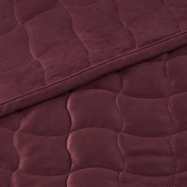 FreshFolds Vivica 3pc. Luxury Velvet Stitched Quilt Set