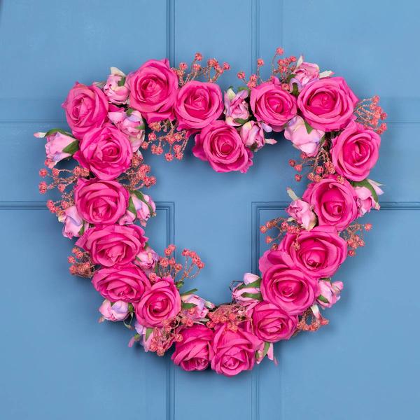 Northlight Seasonal Artificial Rose Buds Valentine''s Day Wreath