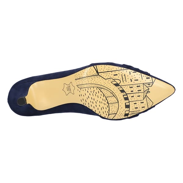 Womens Bella Vita Pettigrew Kitten Heels