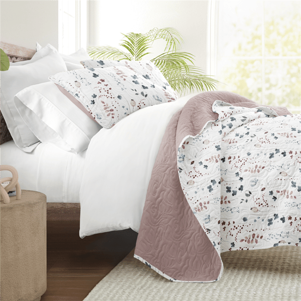 Soft Essentials Ultra-Soft Poppy Bloom Reversible Quilt Set - image 