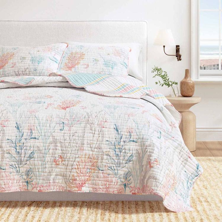 FreshFolds Caymen 3pc. Reversible Coral & Fish Coastal Quilt Set