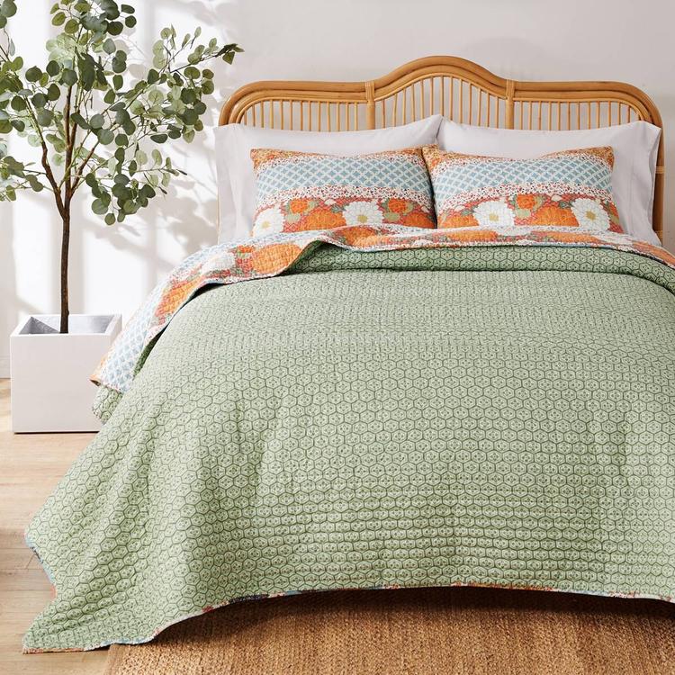 Greenland Home Fashions™ Carlie Modern Calico Stripes Quilt Set