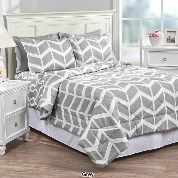 Kathy Ireland Home Chevron 3pc. Reversible Comforter Set