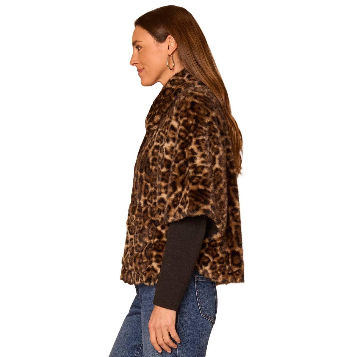 Womens Democracy Wide Collar Plush Leopard Capelet