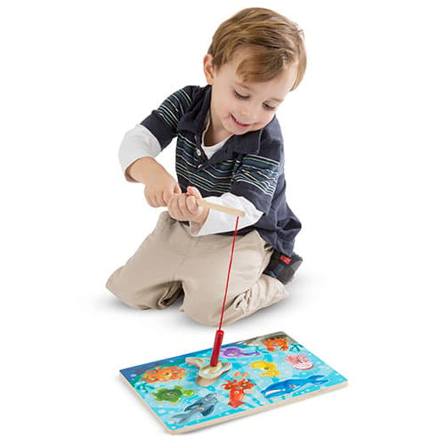 Melissa &amp; Doug® Fishing &amp; Bug Catching Game