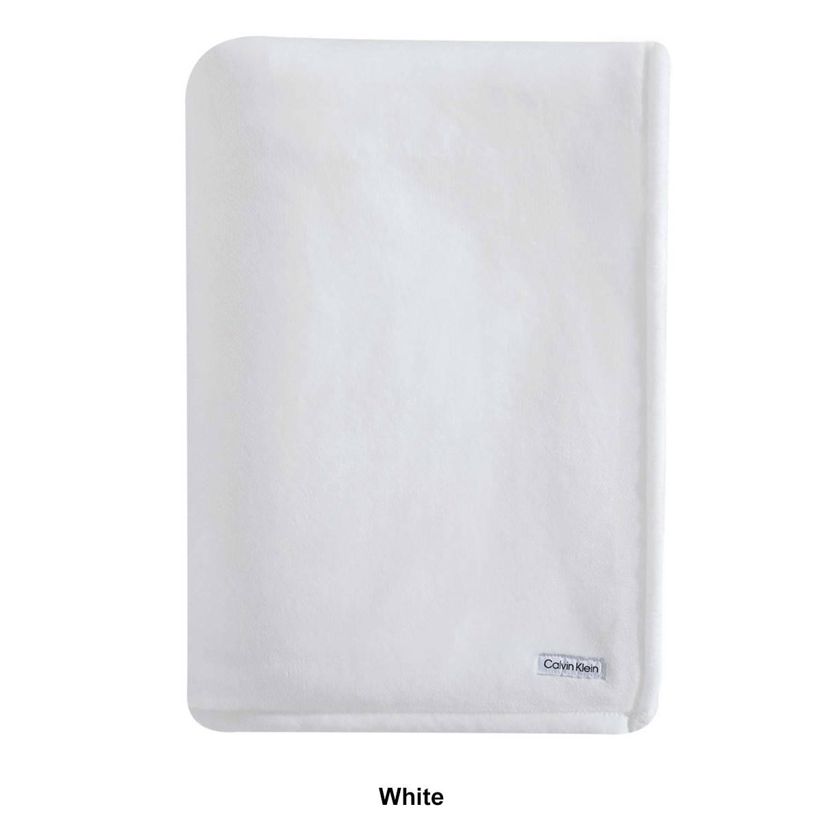 Calvin Klein Solid Plush Blanket