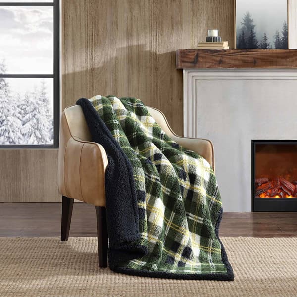Eddie Bauer Trailhead Plaid Sherpa Throw