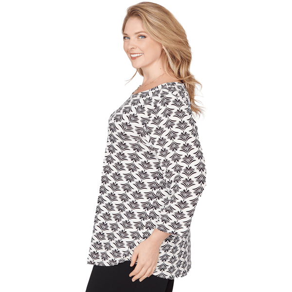 Plus Size Emaline Key Items 3/4 Sleeve Boat Neck Geometric Tee
