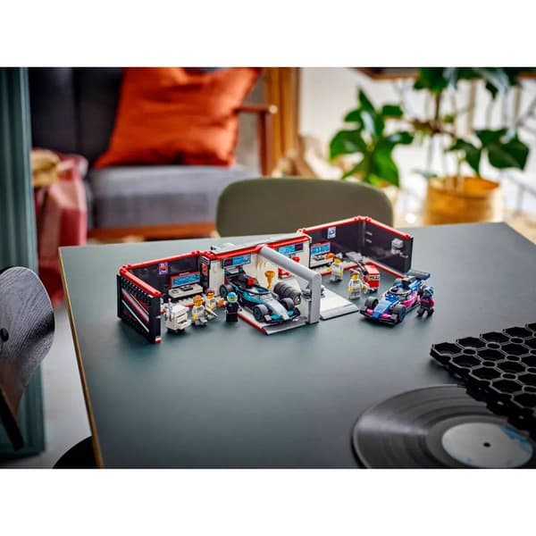 LEGO&#174; CITY F1&#174; Garage & Mercedes-AMG & Alpine Cars Building Kit