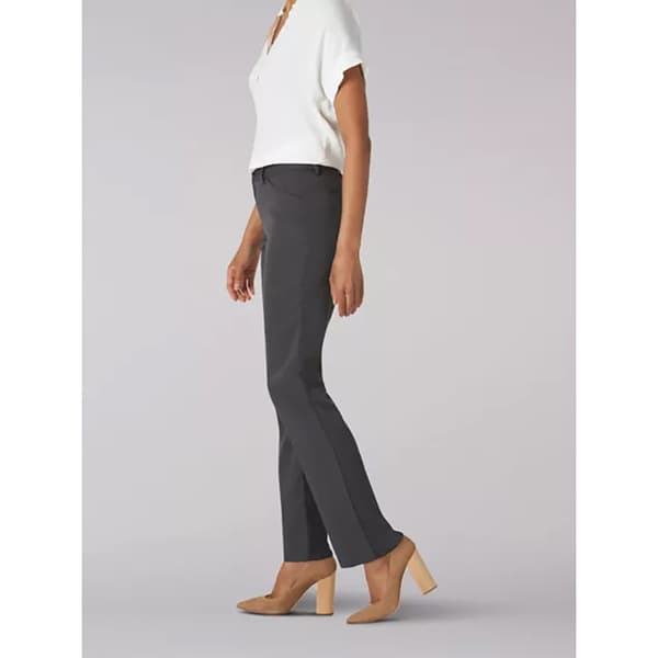 Womens Lee&#174; Relaxed Fit Wrinkle Free Pants - Short