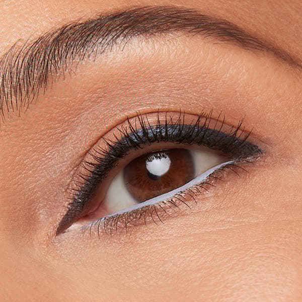 Est&#233;e Lauder&#8482; Smoke and Brighten Kajal Eyeliner Duo