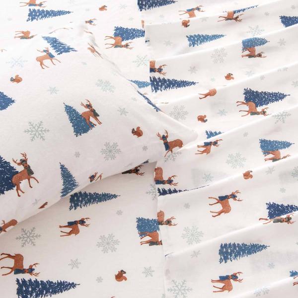 Freshfolds Cotton Little Holly Holiday 4pc. Flannel Sheet Set