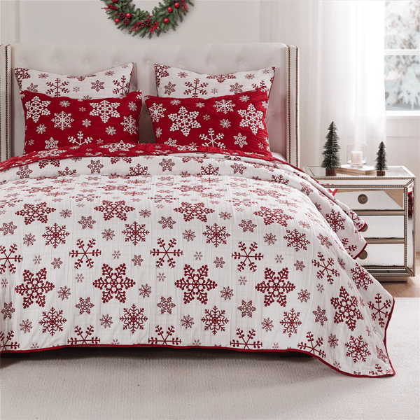 Greenland Home Fashions™ Novelty Holiday Matelassé Coverlet Set