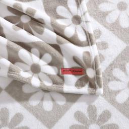 Betsey Johnson Daisy Check Throw