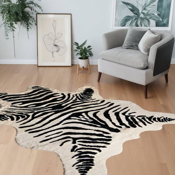 9th & Pike&#174; Faux Cowhide Zebra Print Area Rug