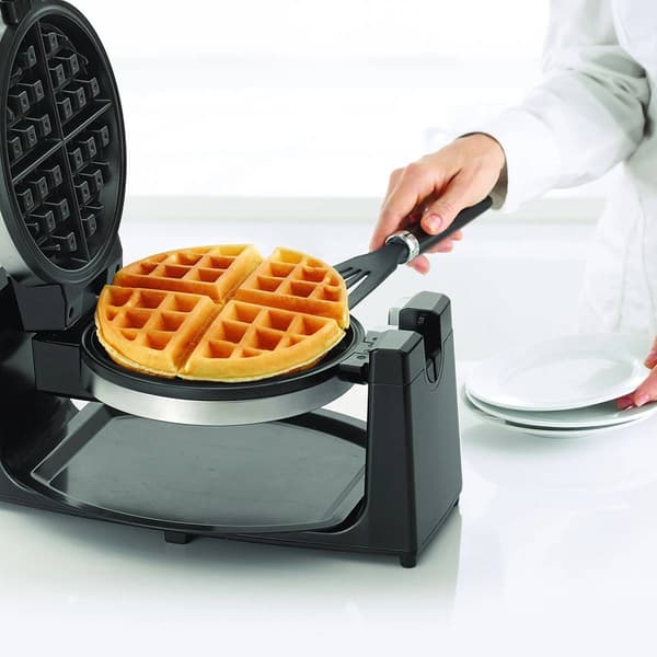 Bella Rotating Waffle Maker