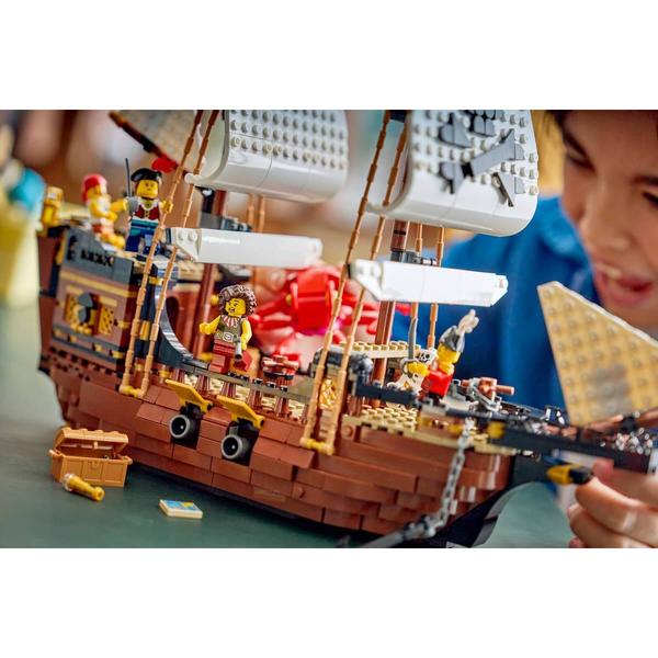 LEGO® Creator 3-in-1 Iconic Pirate Ship