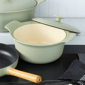BergHOFF Ron Cast Iron 10in. 4.4qt. Dutch Oven with Lid - image 5