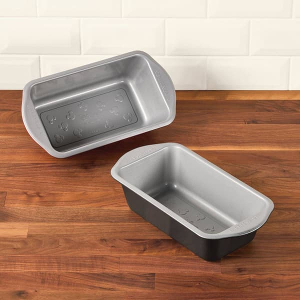 Farberware&#40;R&#41; Disney Bake with Mickey Nonstick 2pc. Loaf Pan Set - image 