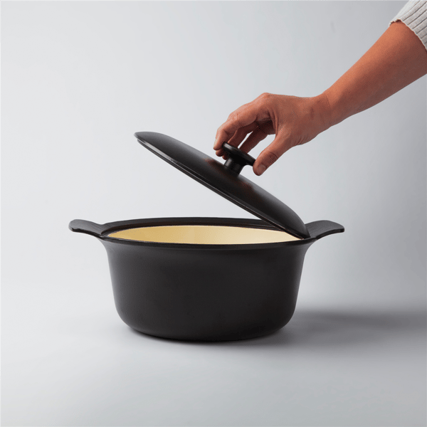 BergHOFF Ron 10in. Cast Iron 4.4Qt. Dutch Oven